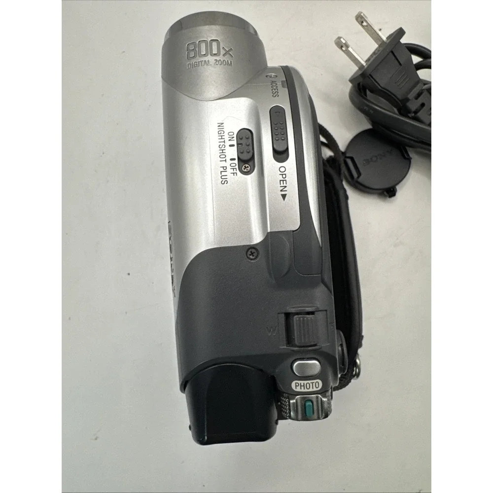 Sony Handycam DCR-DVD105 Camcorder